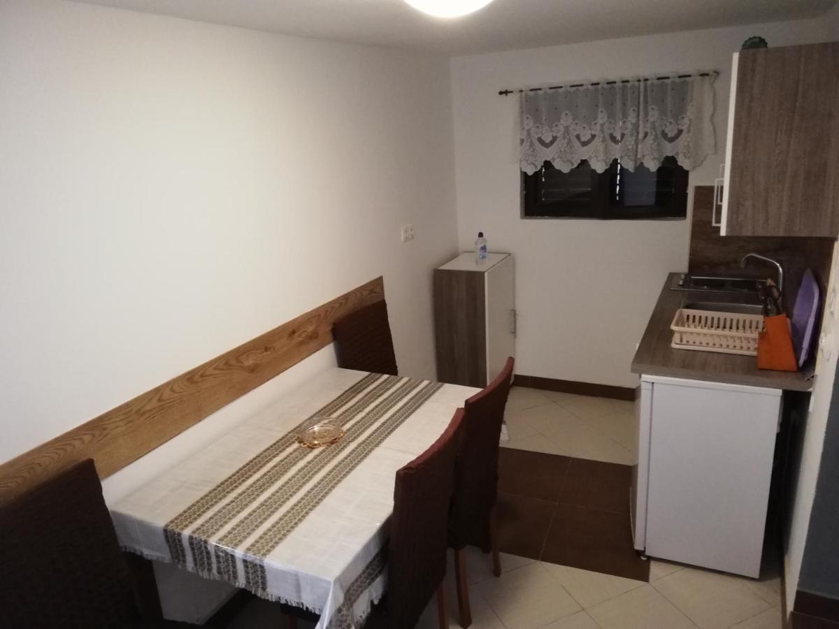 Apartman Cvita تكون المظهر الخارجي الصورة