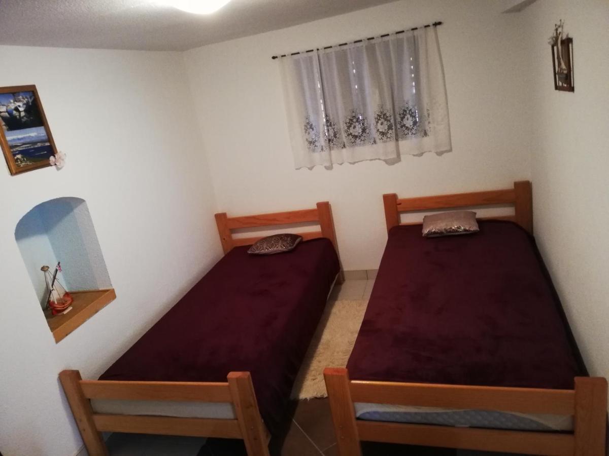 Apartman Cvita تكون المظهر الخارجي الصورة
